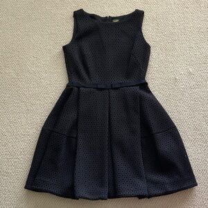 Taylor Black Surplice Midi Dress A-Like Fit Flare Perforated Size 8 Floral EUC